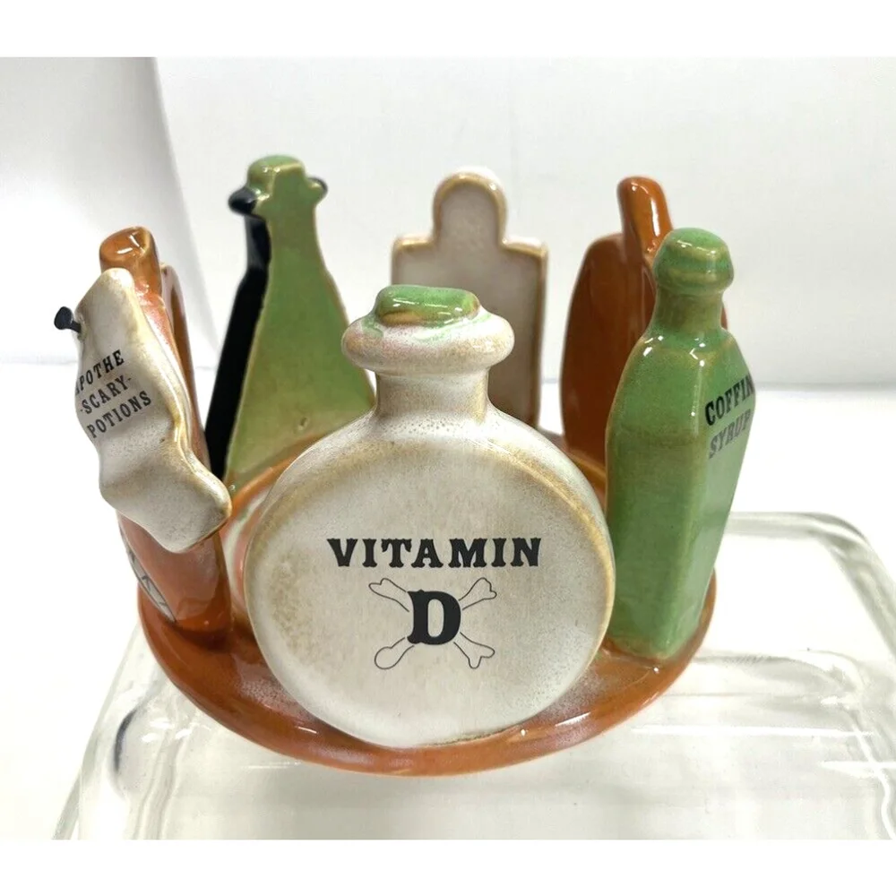 Yankee Candle Halloween Boney Bunch Apothescary Jar Candle Holder Pharmacy‎ NEW